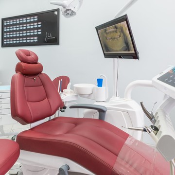 Стоматологическая клиника Анатомия зубов фото 1