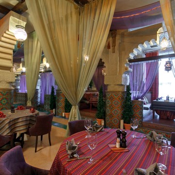Ресторан Эмираты на проспекте Стачек фото 1