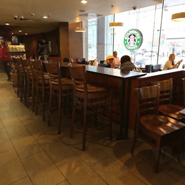 Starbucks на Киевской (пл Киевского Вокзала) фото 2