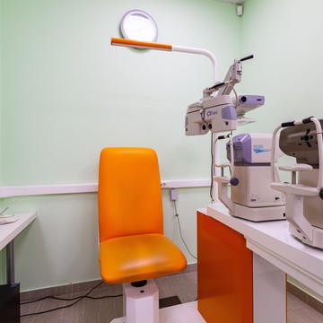 Центр коррекции зрения Doc.Feelgood на Бачуринской улице фото 2