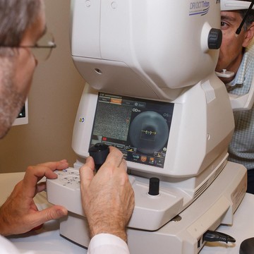 Центр семейной офтальмологии Eyeclinic фото 3