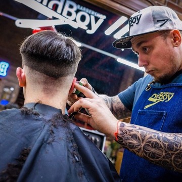 Мужская парикмахерская OldBoy Barbershop на улице Бориса Пастернака фото 2