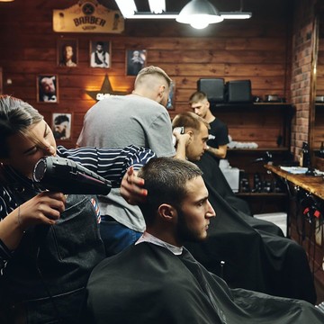 Мужская парикмахерская OldBoy Barbershop на улице Попова фото 3