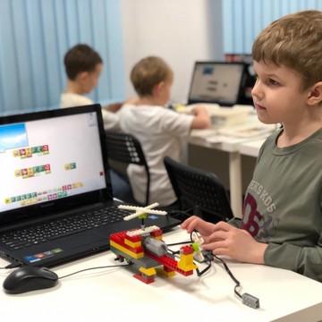Школа программирования и робототехники для детей Пиксель на ​Мусы Джалиля фото 3