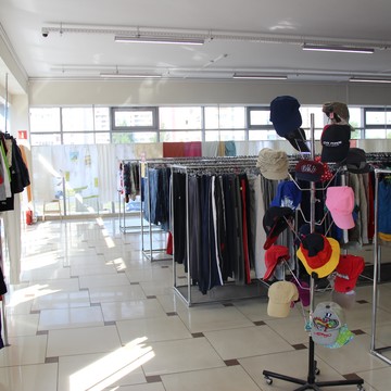 Магазин одежды из Европы Euro-Хенд на улице Фатыха Амирхана фото 3