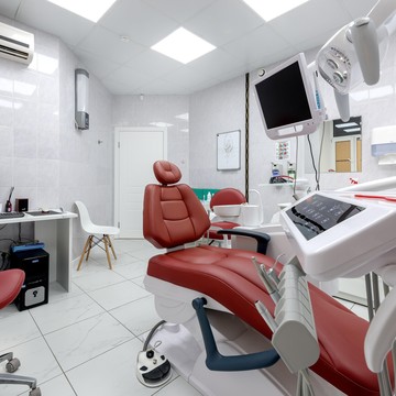 Центр ортодонтической стоматологии Улыбаться модно фото 1
