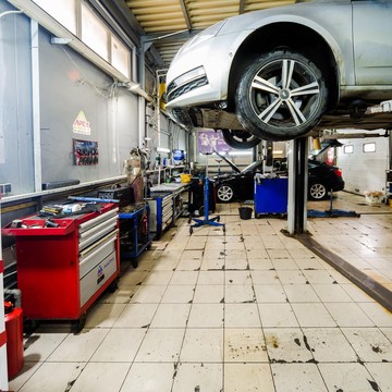 Автосервис и магазин автозапчастей Apex.ru на Киевском шоссе фото 2