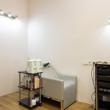 Парикмахерская Pure Tone Hair Lab фото 3