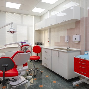 Центр дентальной имплантологии и семейной стоматологии МС-ДентаКлиник на Центральной улице фото 3