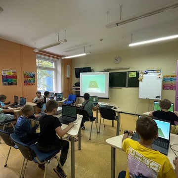 Детская школа программирования и робототехники Пиксель на Кировоградской улице фото 1