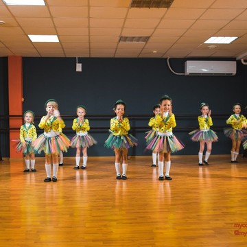 Школа танцев My Community на Комсомольской улице фото 1