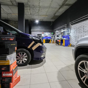 Автокомплекс Helios Tuning на улице Стара Загора фото 2