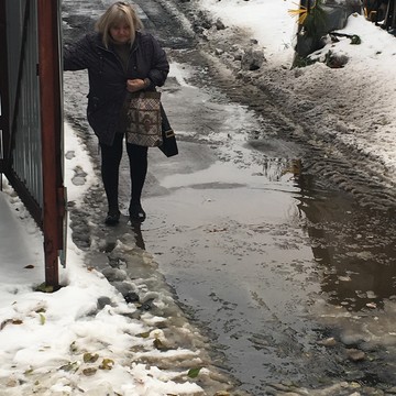 SOS СПАСИТЕ ЗАТАПЛИВАЕТ