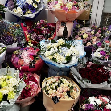 Цветы и подарки фото 3