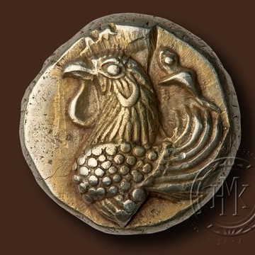 Ионийская гекта города Фокеи (около 480—450 гг. до н.э.). Монета древняя и чрезвычайно редкая – во всем мире сохранилось буквально несколько экземпляров (по мнению некоторых экспертов, в музее МНК находится лучший из них).