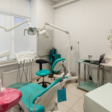 Стоматологическая клиника Дентик+ фото 2