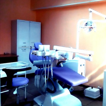 Стоматологический кабинет Дипломат Дентал фото 1