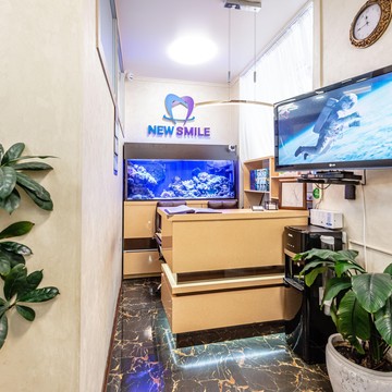 Стоматологическая клиника New Smile на Октябрьской улице фото 1