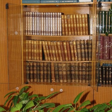 Коми-Пермяцкая центральная национальная библиотека им. М. П. Лихачева фото 2
