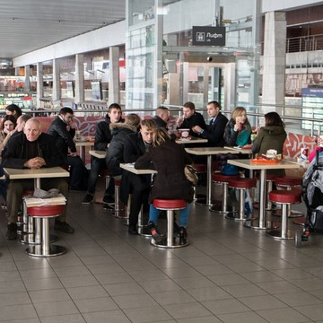 Ресторан быстрого питания KFC на улице Земляной Вал фото 1