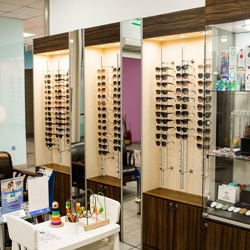 Салон Мир оптики на проспекте Сельмаш фото 3