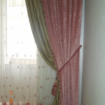 Комплект шторы в спальню.Изящная тюль из Франции с однотонными тканями 