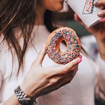 Пончиковая Krispy Kreme в ТЦ РИО Ленинский фото 3