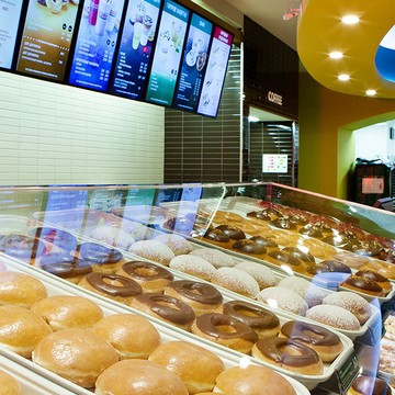 Пончиковы Krispy Kreme на Шереметьевской улице фото 3