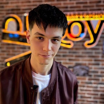 Мужская парикмахерская OldBoy Barbershop в Первомайском проезде фото 2