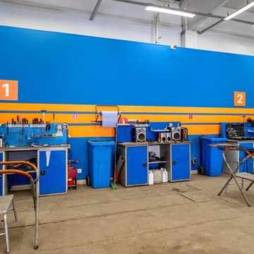 Установочный центр автостекол Автотрейд на Рабочей улице фото 2