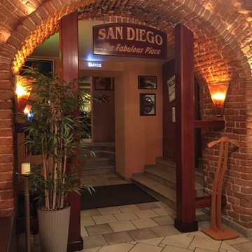 Караоке-ресторан &quot;Сан-Диего&quot; на Школьной улице фото 2