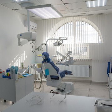 Центр имплантации и хирургии Гуд Дентал фото 1