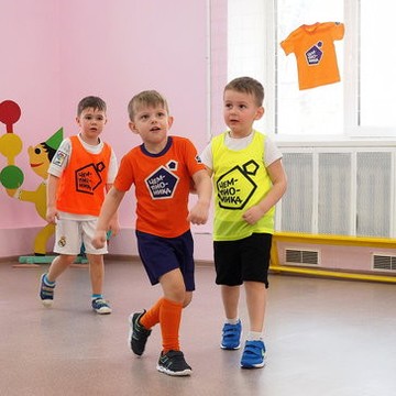 Чемпионика Реутов - детская футбольная школа на Головашкина, 7 фото 1