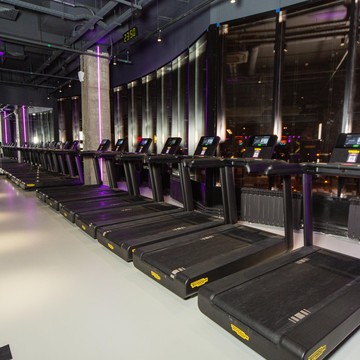 Фитнес-клуб DDX Fitness на улице Ленина фото 1