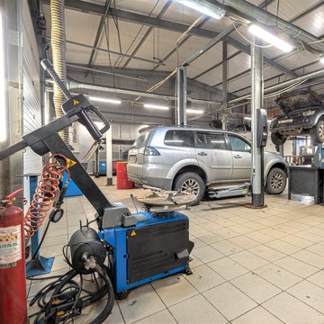 Автосервис ZetAuto на улице Салова фото 2
