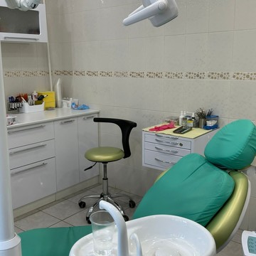 Стоматологический кабинет Дина-Стом на улице Бондаренко фото 3