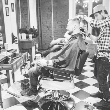 Мужская парикмахерская Kontora Barbershop на улице Сони Кривой фото 3