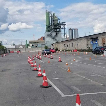Автошкола Цель на Яхтенной улице фото 1