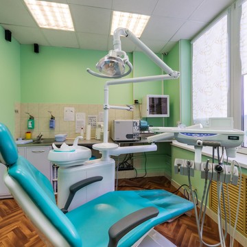 Стоматологический центр ЮлиСТОМ на Дунайском проспекте фото 3