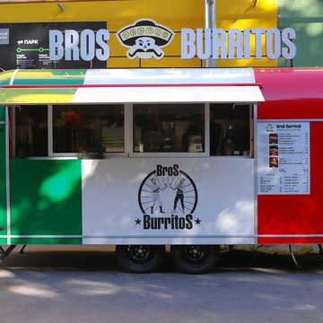 Ресторан быстрого питания Bros Burritos на набережной Реки Карповки фото 1