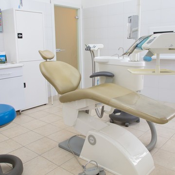 Стоматологический центр Эра улыбок на Донской улице фото 1