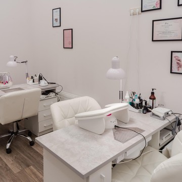 Ногтевая студия Love nails фото 1