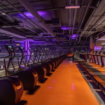 Фитнес-клуб DDX Fitness Браво на улице Борисовские Пруды фото 2