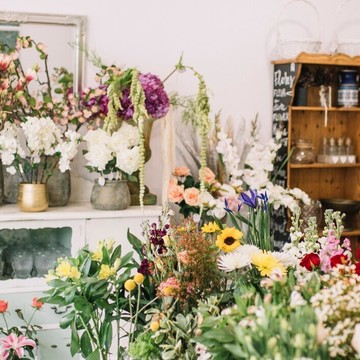 Магазин цветов Зайчиха Цветочница в Дрожжино фото 1