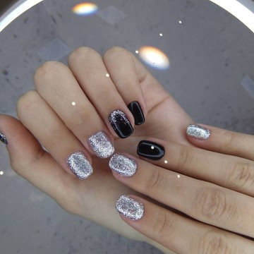 Экспресс-студия маникюра и педикюра 4hands на проспекте Строителей, 4 в Кудрово фото 3