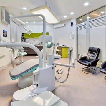 Стоматологическая клиника ОмДент на Красногвардейской улице фото 2