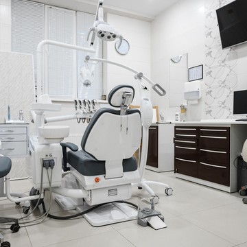 Стоматологическая клиника Alpina фото 1