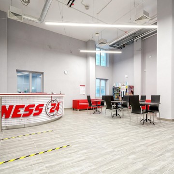 Фитнес-клуб Fitness 24 на метро Проспект Просвещения фото 3