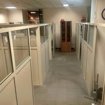 Изготовили и установили Офисные перегородки. Игристые Вина.