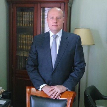 Генеральный директор Мельников Владислав Сергеевич